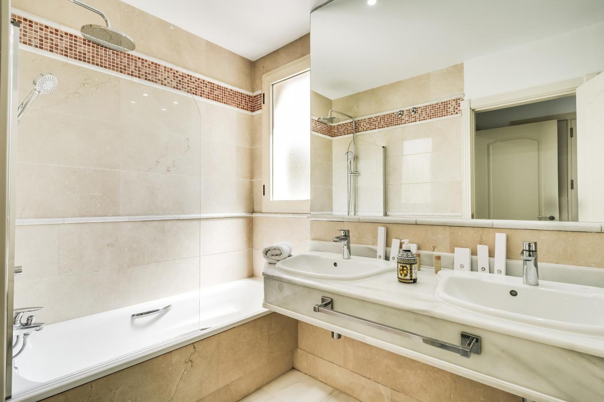 Molo Residences Boutique Apartments & Spa Marbella Bagian luar foto
