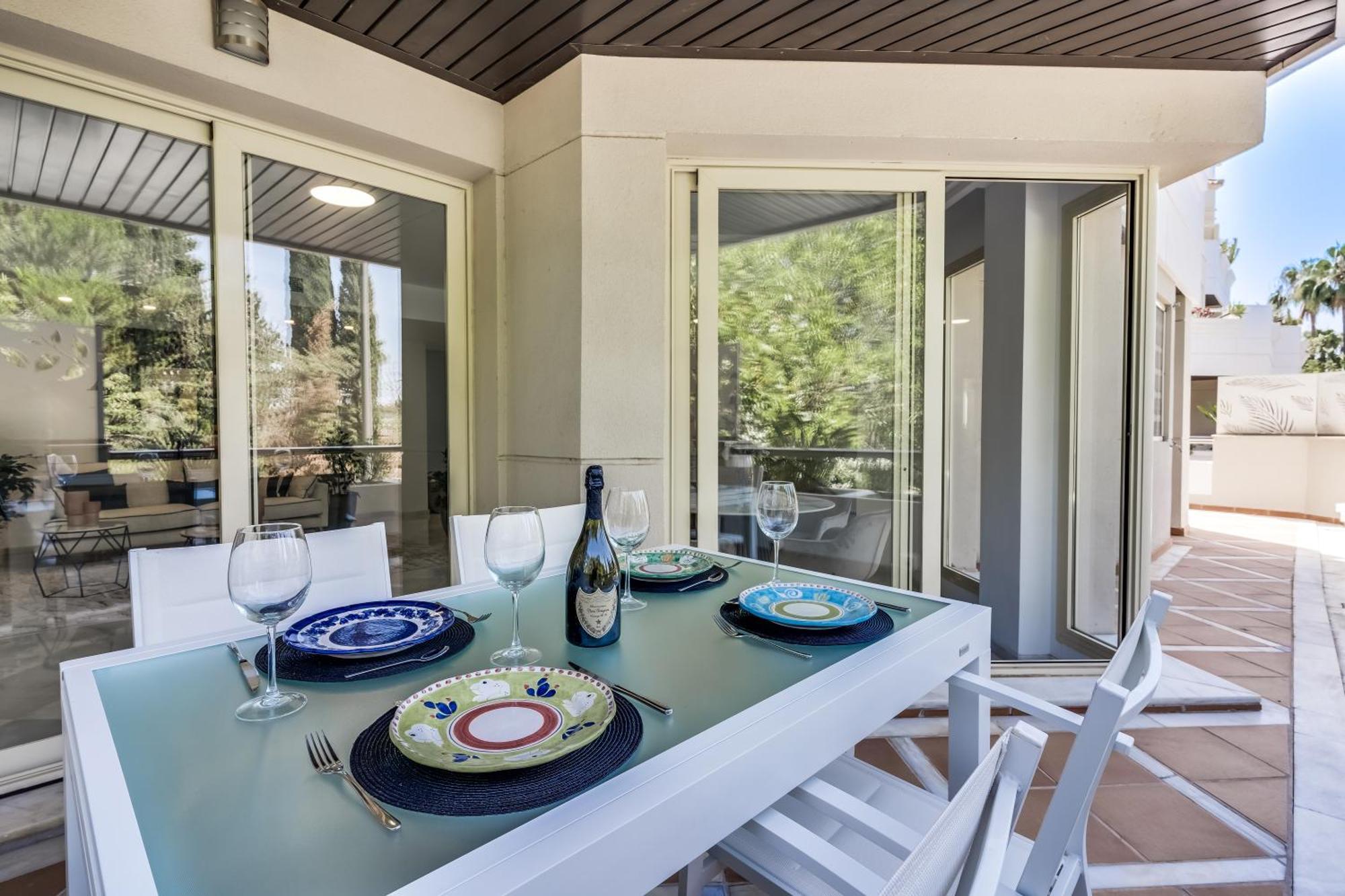 Molo Residences Boutique Apartments & Spa Marbella Bagian luar foto